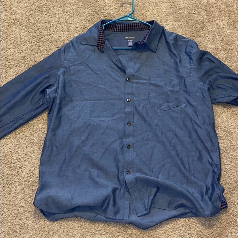 Men’s Van Huesen button down